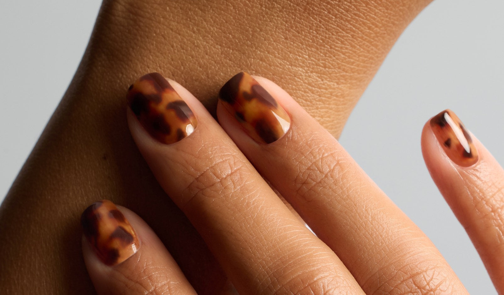 The Nail Tech Guide to Tortoiseshell Nails