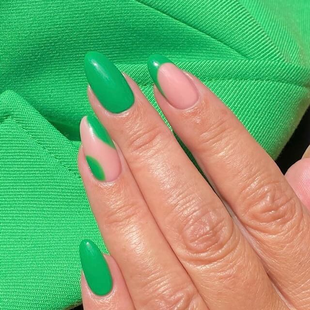 Alternating bright green gel nails by Kendal Gazal